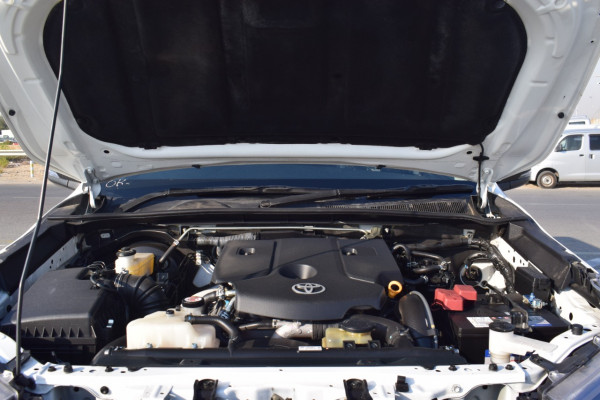 Toyota Hilux 2019  White RHD Diesel AT SUV 4WD view 2