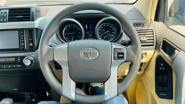 Toyota Prado 2015 03 Black RHD Petrol AT SUV 4WD view 19