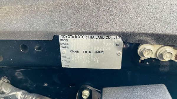 Toyota Hilux 2018/ Black RHD Diesel AT Pickup 4WD view 6