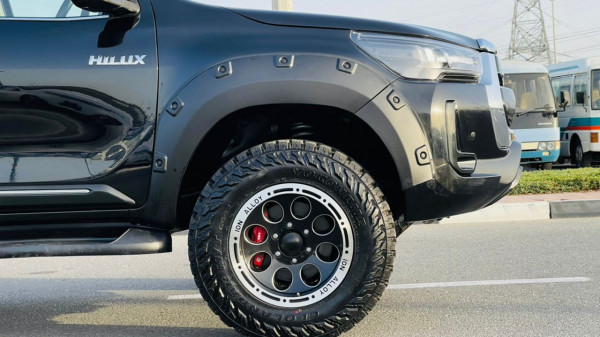 Toyota Hilux 2018/ Black RHD Diesel AT Pickup 4WD view 8