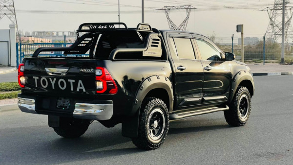 Toyota Hilux 2018/ Black RHD Diesel AT Pickup 4WD view 19