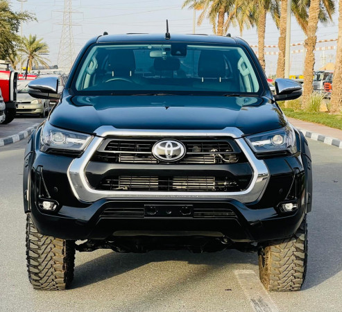 Toyota Hilux 2018/ Black RHD Diesel AT Pickup 4WD view 26