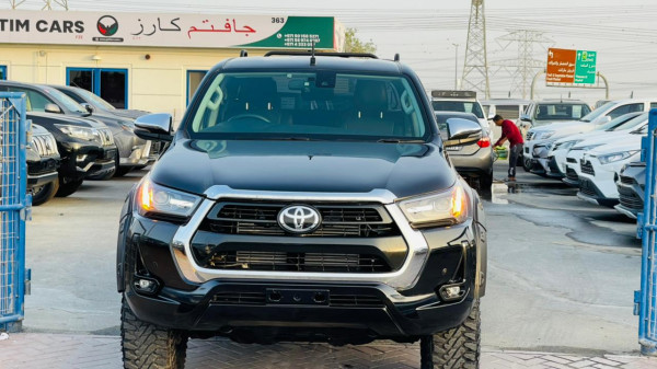 Toyota Hilux 2018/ Black RHD Diesel AT Pickup 4WD view 28