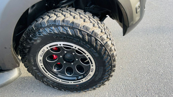 Toyota Hilux 2018/ Black RHD Diesel AT Pickup 4WD view 31