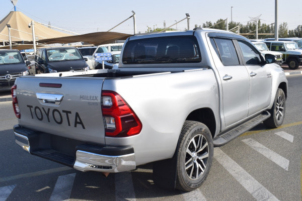 Toyota Hilux 2016  Grey Metallic RHD Diesel AT Pickup 4WD