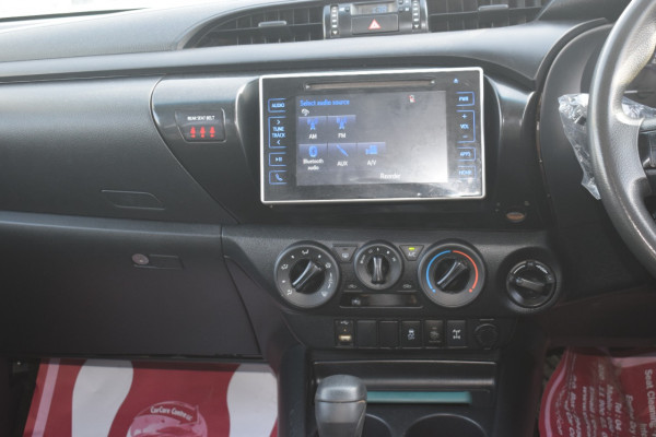 Toyota Hilux 2016  Grey Metallic RHD Diesel AT Pickup 4WD view 4