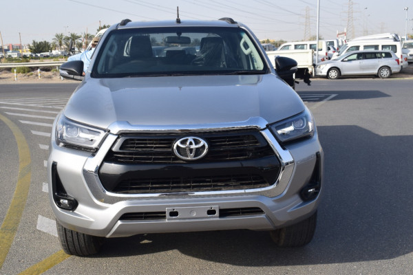 Toyota Hilux 2016  Grey Metallic RHD Diesel AT Pickup 4WD view 13