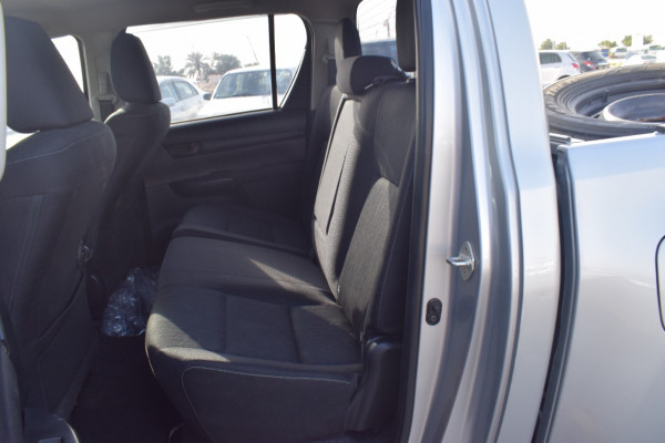 Toyota Hilux 2016  Grey Metallic RHD Diesel AT Pickup 4WD view 14