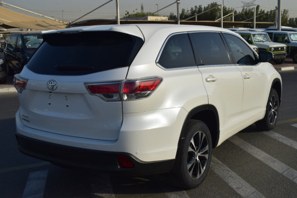Toyota Kluger 2016  White RHD Petrol AT SUV 2WD