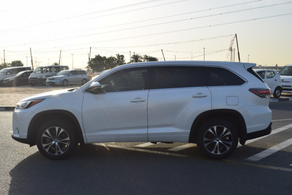 Toyota Kluger 2016  White RHD Petrol AT SUV 2WD view 7