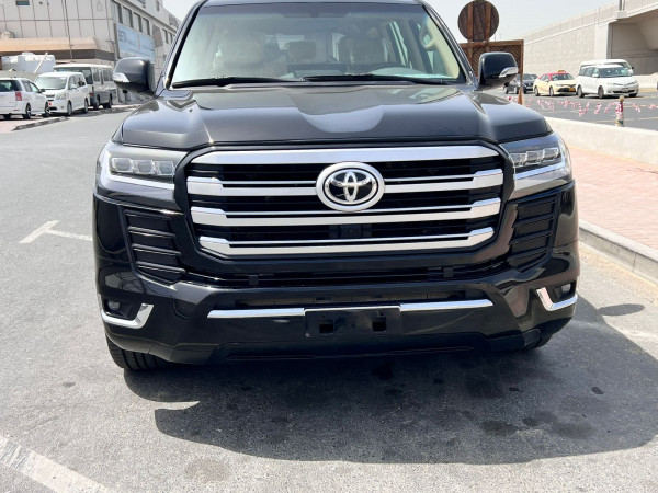 Toyota Land Cruiser 2015  Black LHD Diesel AT SUV 4WD