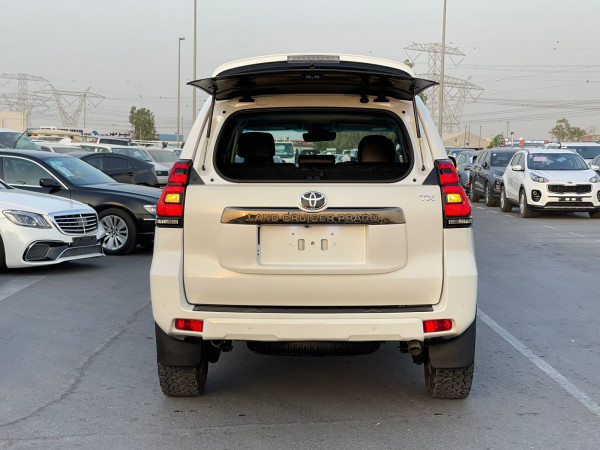 Toyota Prado 2021/ White RHD Diesel AT SUV 4WD view 2
