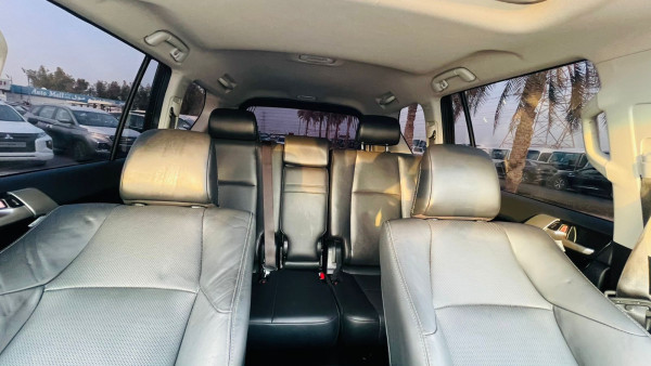 Toyota Prado 2021/ White RHD Diesel AT SUV 4WD view 14