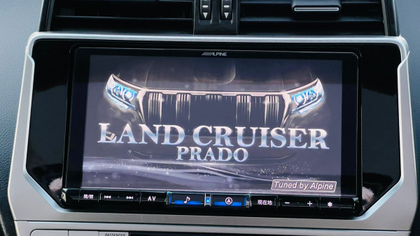 Toyota Prado 2021/ White RHD Diesel AT SUV 4WD view 21
