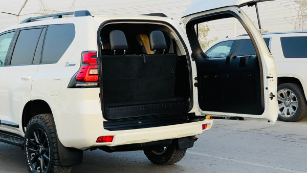 Toyota Prado 2021/ White RHD Diesel AT SUV 4WD view 32